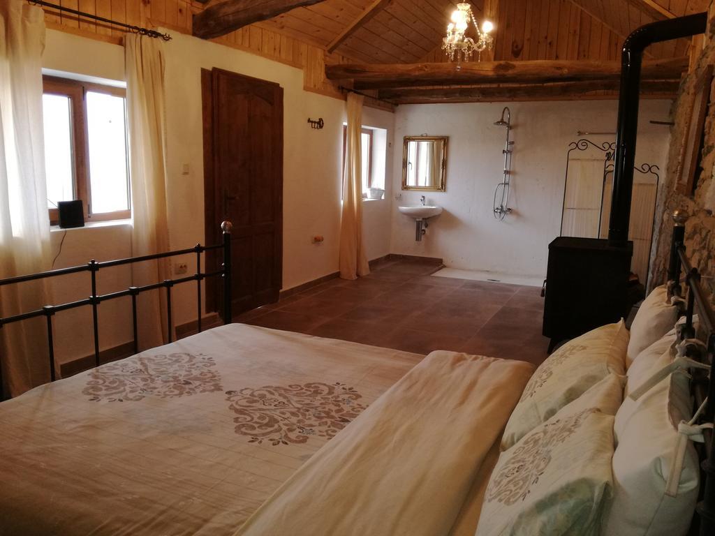 Guest House Ongal كروشونا المظهر الخارجي الصورة